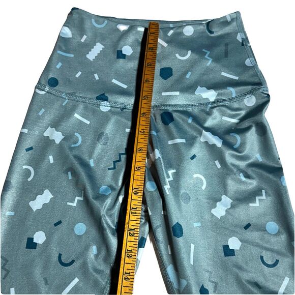 Beyond Yoga Poketo High Waisted Leggings Light Blue Lux Geometric Print Size XS - Picture 8 of 11